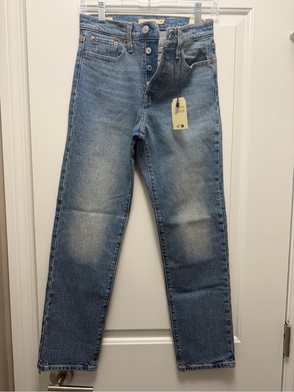 Levi's Women's Straight Leg Jeans in Light Blue Wash